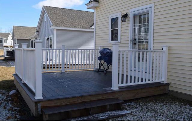 6 Dunstable Circle, Merrimack, NH 03054