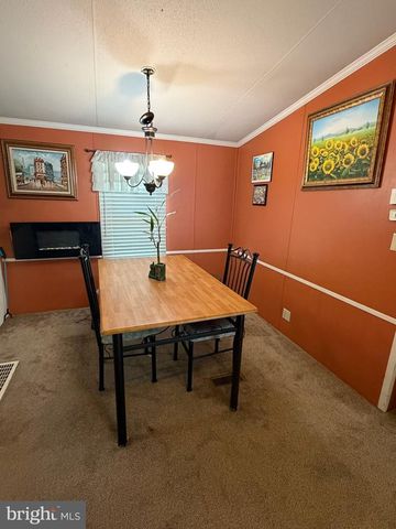 105 DOVEFIELD DR, Lancaster, PA 17603