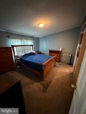 105 DOVEFIELD DR, Lancaster, PA 17603
