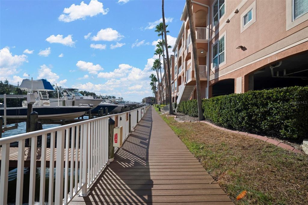 Image 26 of property listing at 5000 CULBREATH KEY WAY 1115, Tampa, FL 33611
