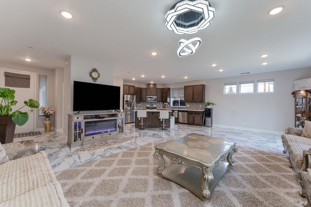 1407 Brothers Ln, Willits, CA 95490