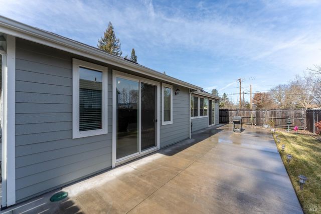 1407 Brothers Ln, Willits, CA 95490