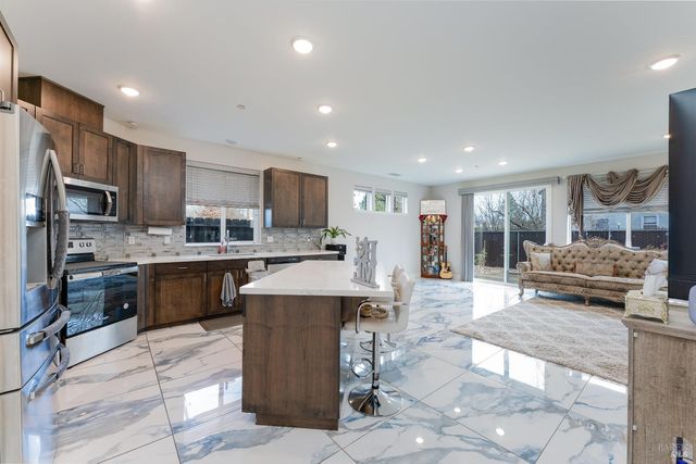 1407 Brothers Ln, Willits, CA 95490