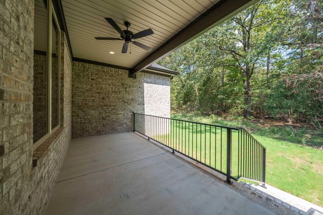 15108 Matterhorn Loop, Maumelle, AR 72113