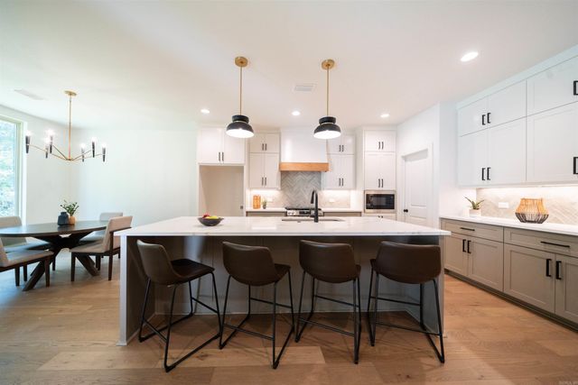 15108 Matterhorn Loop, Maumelle, AR 72113