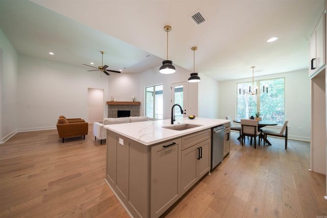 15108 Matterhorn Loop, Maumelle, AR 72113