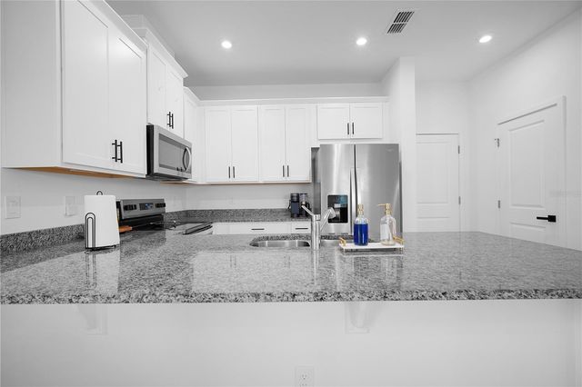 3041 DOUGLAS FIR DRIVE, Apopka, FL 32703
