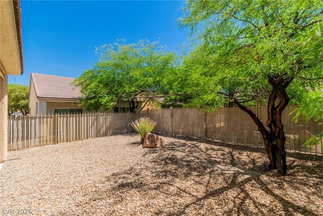 7940 Golden Warbler Street, North Las Vegas, NV 89084