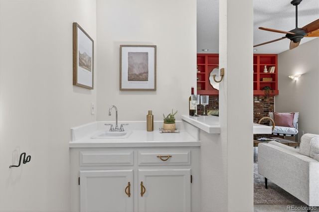 8214 Lodgepole Trail, Lone Tree, CO 80124