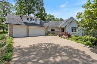 5 Augusta Lane, Holiday Island, AR 72631