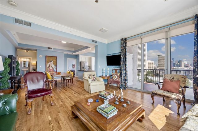 3333 Allen Parkway 1102, Houston, TX 77019