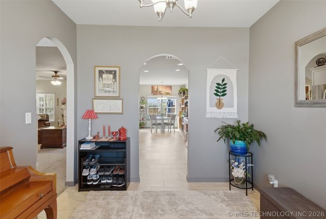 380 E 148th Street S, Glenpool, OK 74033