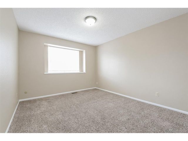 3677 S Uravan St, Aurora, CO 80013