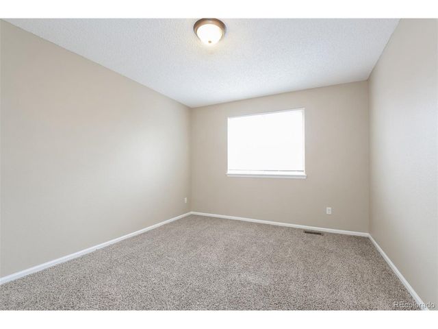 3677 S Uravan St, Aurora, CO 80013