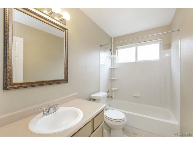 3677 S Uravan St, Aurora, CO 80013