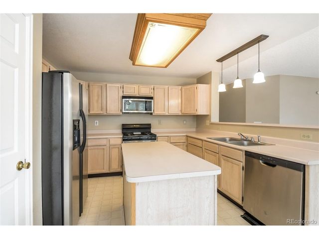 3677 S Uravan St, Aurora, CO 80013