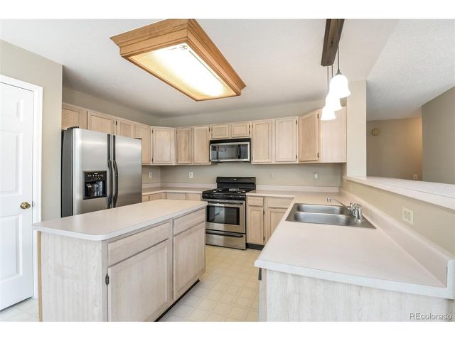 3677 S Uravan St, Aurora, CO 80013