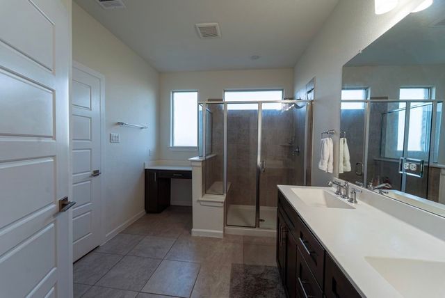 1120 Stallion Lane, Justin, TX 76247