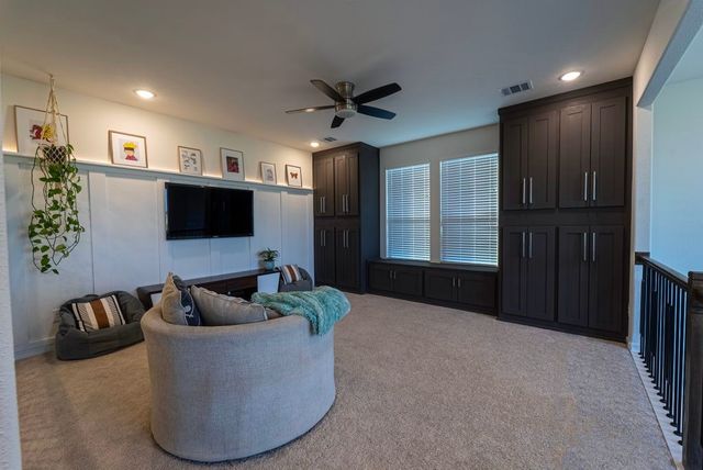 1120 Stallion Lane, Justin, TX 76247
