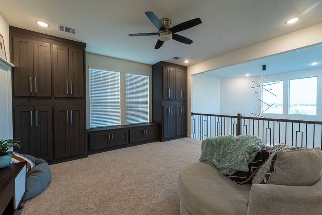 1120 Stallion Lane, Justin, TX 76247