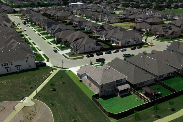 1120 Stallion Lane, Justin, TX 76247