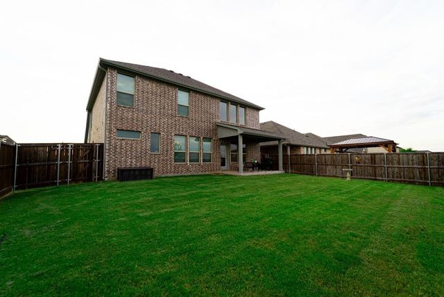 1120 Stallion Lane, Justin, TX 76247