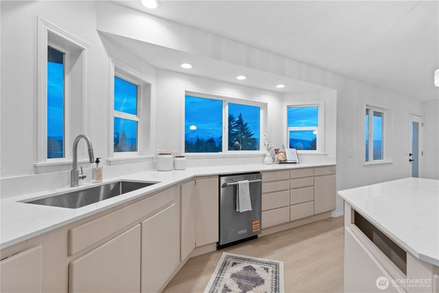 9938 257th Street Ct E, Graham, WA 98338