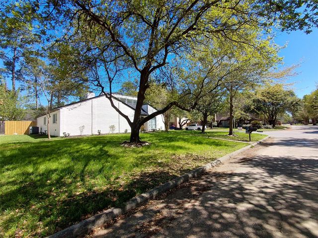 16402 Lobo Lane, Spring, TX 77379