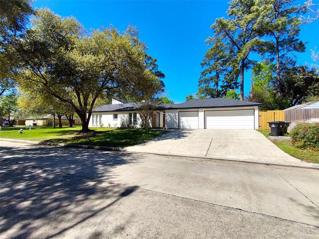 16402 Lobo Lane, Spring, TX 77379