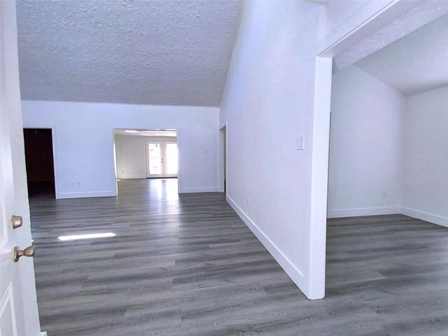 16402 Lobo Lane, Spring, TX 77379