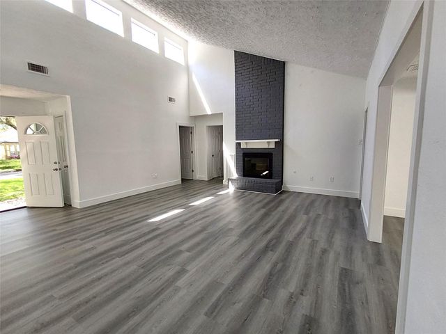 16402 Lobo Lane, Spring, TX 77379