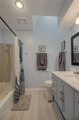 1708 SE 7th Terrace, Lee's Summit, MO 64063