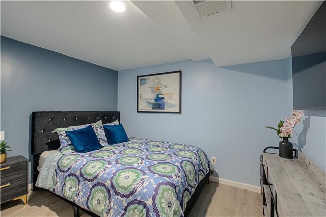 1708 SE 7th Terrace, Lee's Summit, MO 64063