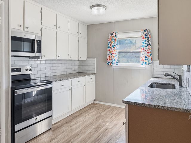 240 Tom Sawyer Street, Evant, TX 76525