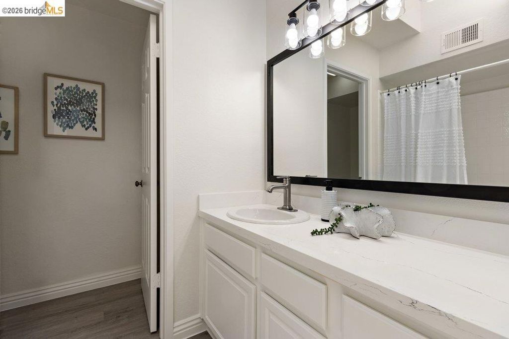 Image 15 of property listing at 3 Bosworth Walk, Pleasant Hill, CA 94523