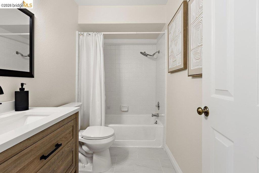 Image 17 of property listing at 3 Bosworth Walk, Pleasant Hill, CA 94523