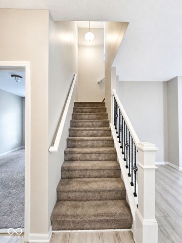 7252 Lockford Walk N, Avon, IN 46123
