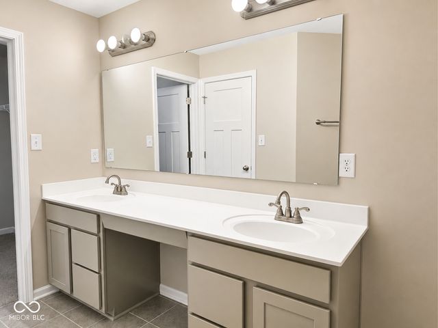 7252 Lockford Walk N, Avon, IN 46123