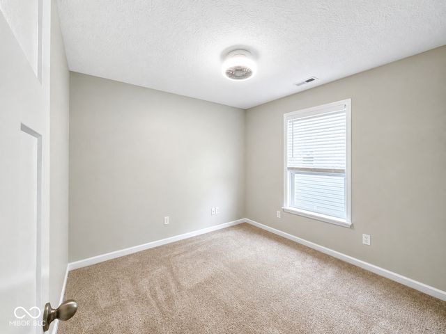 7252 Lockford Walk N, Avon, IN 46123