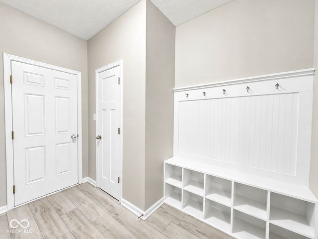7252 Lockford Walk N, Avon, IN 46123