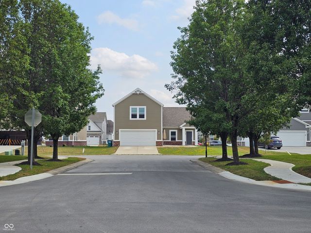 7252 Lockford Walk N, Avon, IN 46123