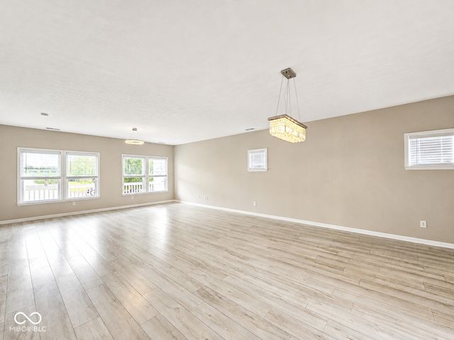 7252 Lockford Walk N, Avon, IN 46123