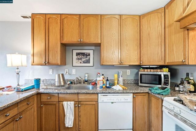 1891 Landana Dr A, Concord, CA 94519
