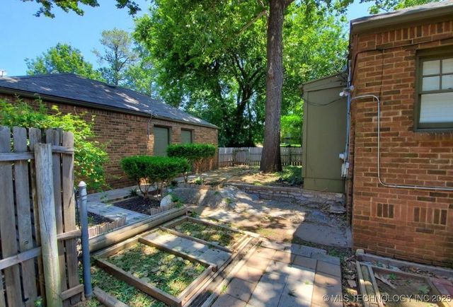 1629 E 36th Street, Tulsa, OK 74105
