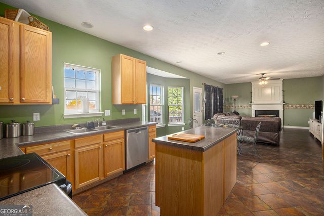 2054 Dartmoth Way, Villa Rica, GA 30180