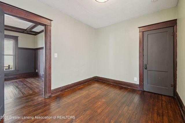 1809 Maplewood Avenue, Lansing, MI 48910