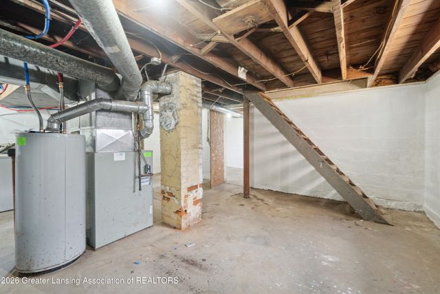 1809 Maplewood Avenue, Lansing, MI 48910