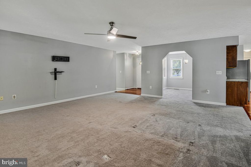 Image 10 of property listing at 5503 SKIPJACK CT, Waldorf, MD 20603