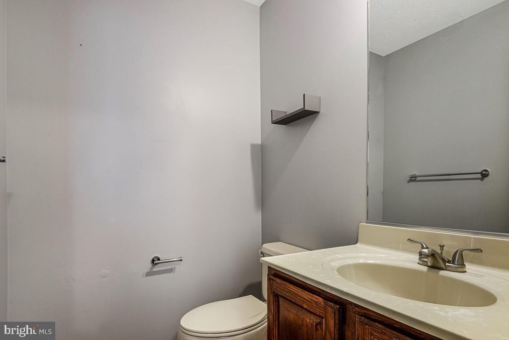 Image 19 of property listing at 5503 SKIPJACK CT, Waldorf, MD 20603