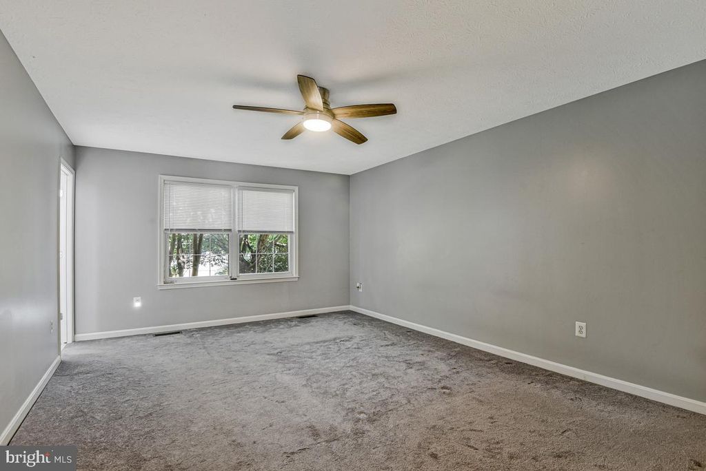 Image 20 of property listing at 5503 SKIPJACK CT, Waldorf, MD 20603